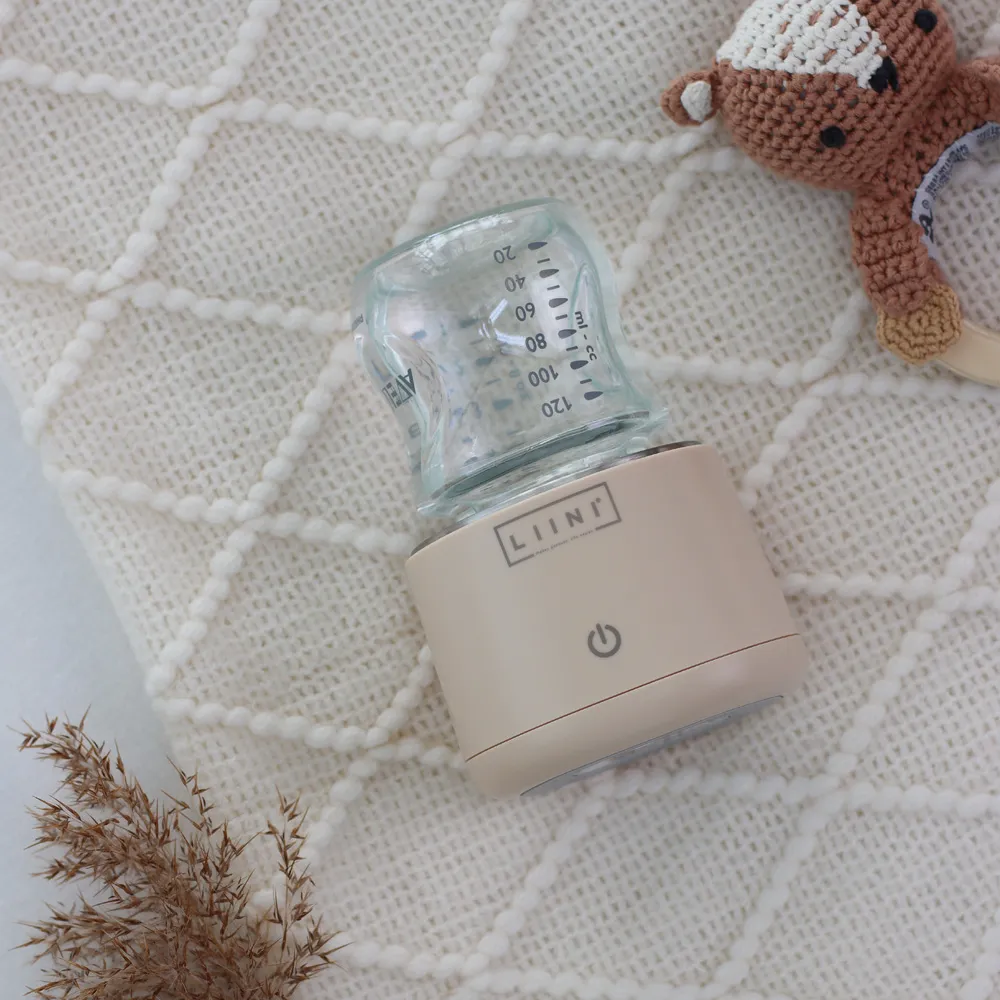 Preparing breast milk on the go Tips LIINI 2.0 beige Preparing breast milk on the go Tips LIINI 2.0 beige