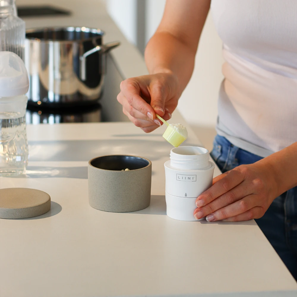 Milchpulver auffüllen LIINI Milchpulver-Aufsatz Milchpulver auffüllen LIINI Milchpulver-Aufsatz