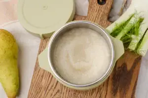 Ricetta del porridge di pere e finocchio