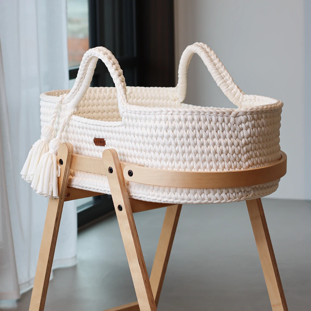 LIINI Babywiege mit Moseskorb und Gestell cream LIINI Babywiege mit Moseskorb und Gestell cream