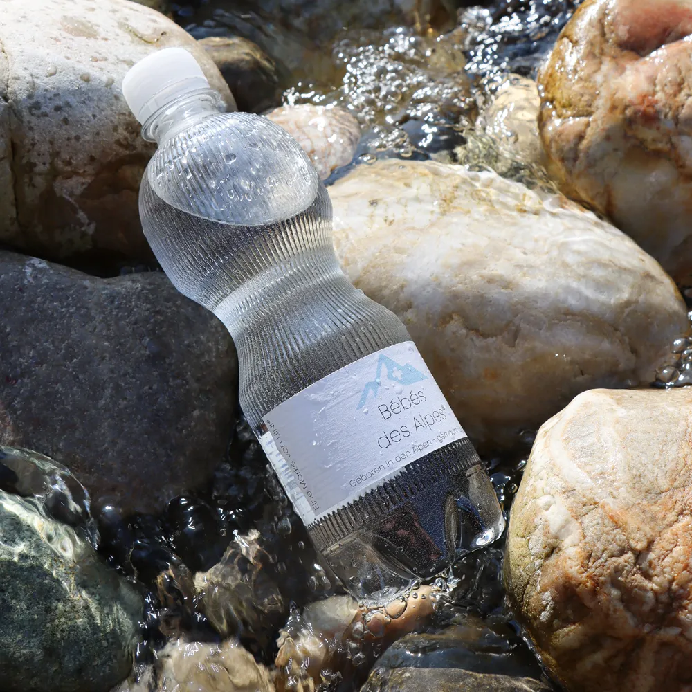 Mineralwasser für Babyflaschen Bébés des Alpes Mineralwasser für Babyflaschen Bébés des Alpes
