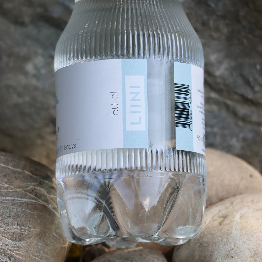 LIINI Mineralwasser für Babys Bébés des Alpes LIINI Mineralwasser für Babys Bébés des Alpes