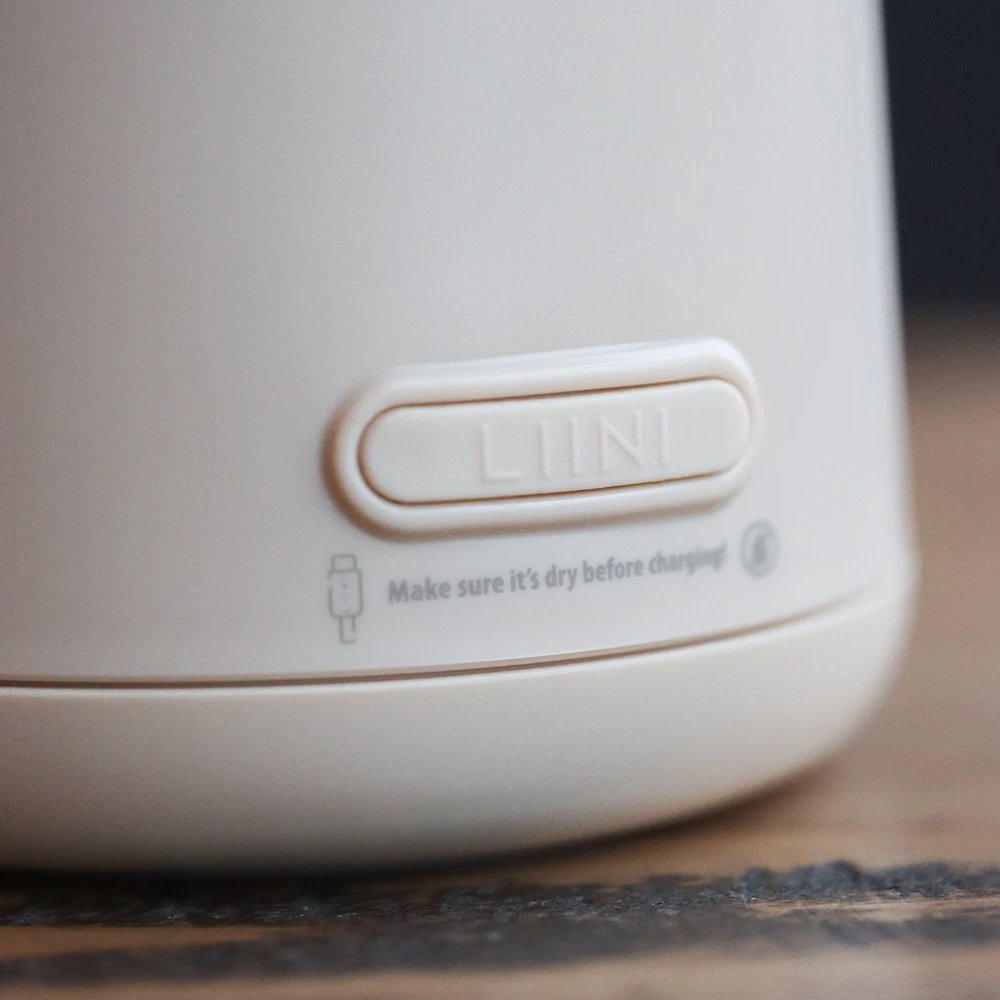 LIINI 4.0 Flaschenwärmer Ladebuchse Wasserschutz LIINI 4.0 Flaschenwärmer Ladebuchse Wasserschutz